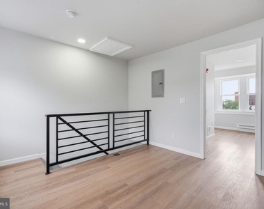 3448 Frankford Avenue - Photo Thumbnail 3