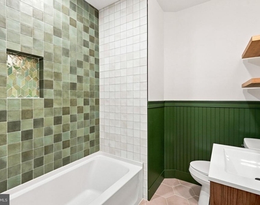 3206 W Dauphin Street - Photo Thumbnail 6