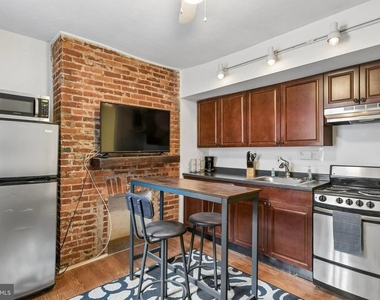320 S Juniper Street - Photo Thumbnail 4