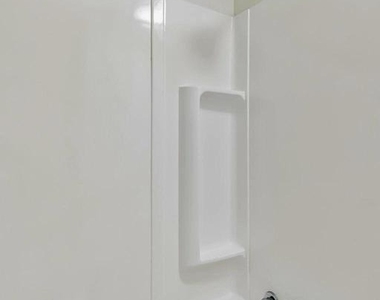 320 S Juniper Street - Photo Thumbnail 9