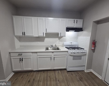 412 N Simpson Street - Photo Thumbnail 9