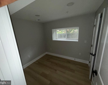 1201 Lindley Avenue - Photo Thumbnail 20