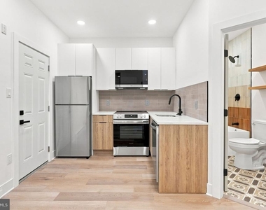 3206 W Dauphin Street - Photo Thumbnail 1