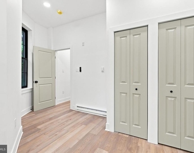 3206 W Dauphin Street - Photo Thumbnail 8