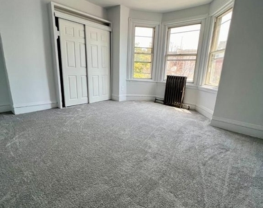 1532 S Lindenwood Street - Photo Thumbnail 13
