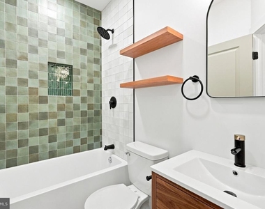 3206 W Dauphin Street - Photo Thumbnail 7