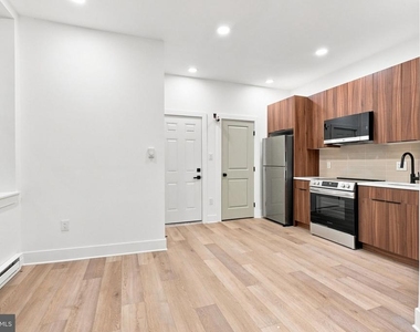 3206 W Dauphin Street - Photo Thumbnail 1