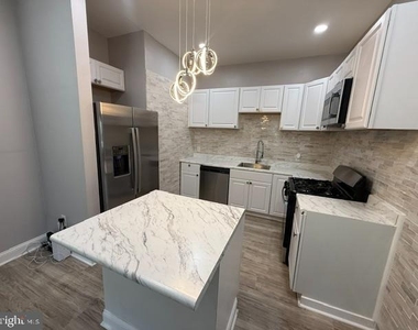 5033 Walnut Street - Photo Thumbnail 2