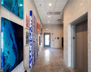 2120 E York Street - Photo Thumbnail 4