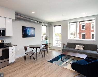 2120 E York Street - Photo Thumbnail 12