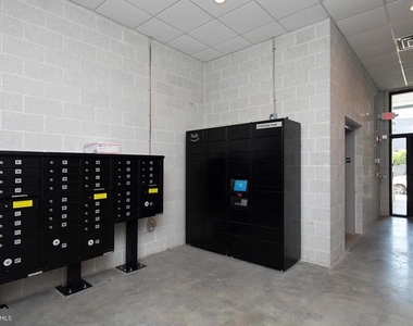 2120 E York Street - Photo Thumbnail 3
