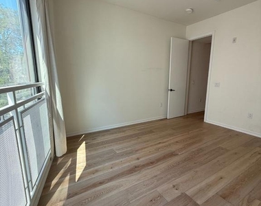 2011 Cambridge Street - Photo Thumbnail 7