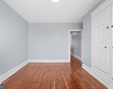 819 S 56th Street - Photo Thumbnail 11