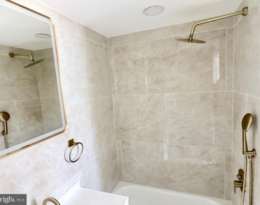 2900 Hale Street - Photo Thumbnail 5