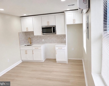 2900 Hale Street - Photo Thumbnail 2