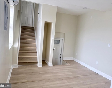 2900 Hale Street - Photo Thumbnail 3