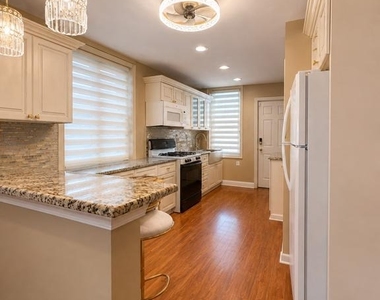 204 W Clapier Street - Photo Thumbnail 1