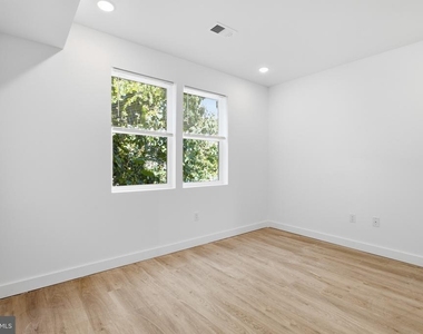 2554 N 12th Street - Photo Thumbnail 8