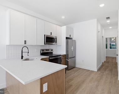 2554 N 12th Street - Photo Thumbnail 4