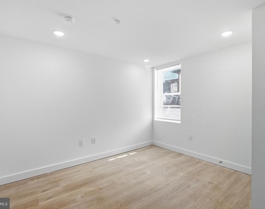 2554 N 12th Street - Photo Thumbnail 10
