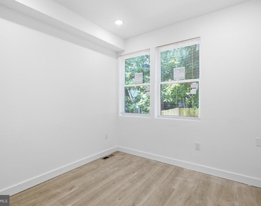 2554 N 12th Street - Photo Thumbnail 6