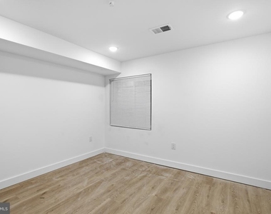 2554 N 12th Street - Photo Thumbnail 13