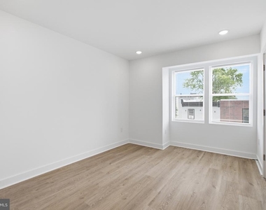 2216 N Franklin Street - Photo Thumbnail 9