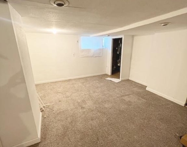 5815 Catharine Street - Photo Thumbnail 8