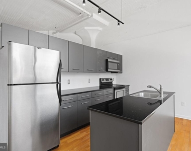 2200 Arch Street - Photo Thumbnail 11