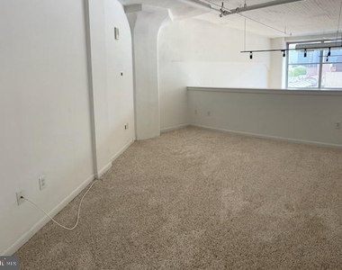 2200 Arch Street - Photo Thumbnail 27