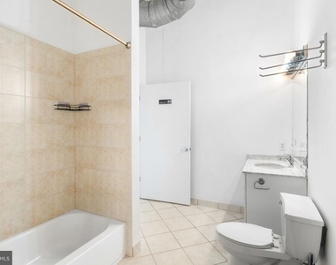 2200 Arch Street - Photo Thumbnail 19