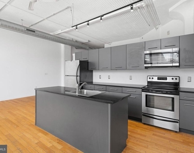 2200 Arch Street - Photo Thumbnail 9