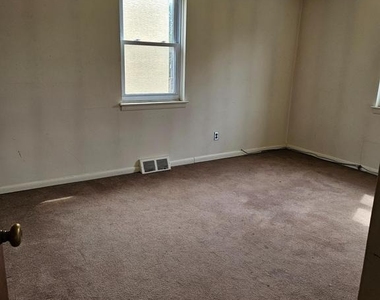 108 Clement Road - Photo Thumbnail 11