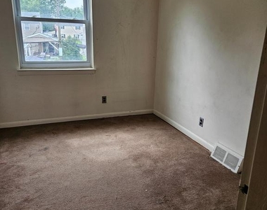 108 Clement Road - Photo Thumbnail 9
