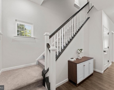 230 Honey Lane - Photo Thumbnail 3