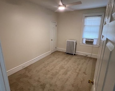 143 E Moreland Avenue - Photo Thumbnail 11