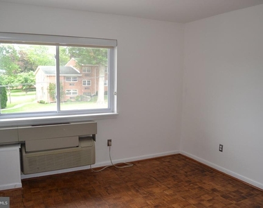 650 Brooke Rd - Photo Thumbnail 11