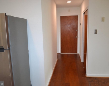 650 Brooke Rd - Photo Thumbnail 8