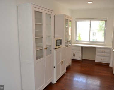 650 Brooke Rd - Photo Thumbnail 7