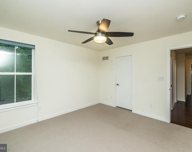 401 Wynstone Court - Photo Thumbnail 30