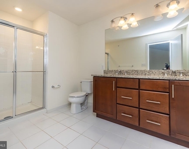 401 Wynstone Court - Photo Thumbnail 23