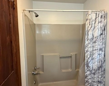 227 Gary Avenue - Photo Thumbnail 10
