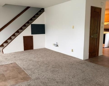 227 Gary Avenue - Photo Thumbnail 5