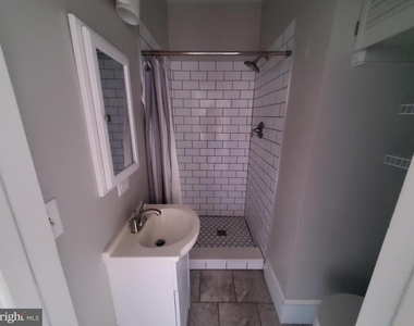 135 E Main Street - Photo Thumbnail 3