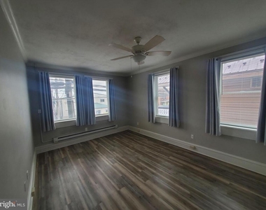 135 E Main Street - Photo Thumbnail 2