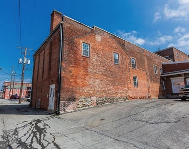 235 Locust Street - Photo Thumbnail 26