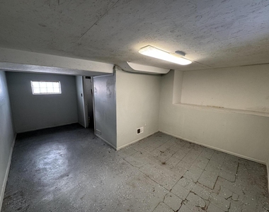 17125 Dora Street - Photo Thumbnail 8