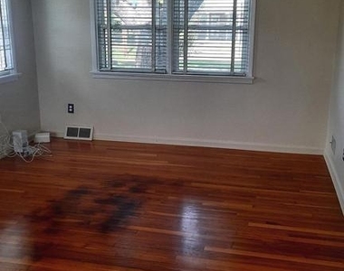 3220 Batesfield Road - Photo Thumbnail 3
