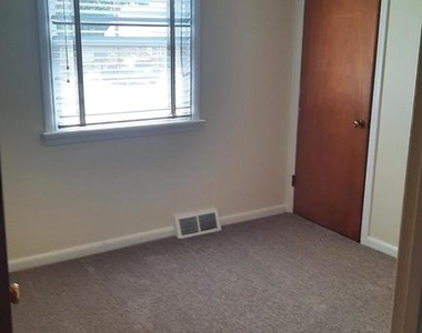 3220 Batesfield Road - Photo Thumbnail 8