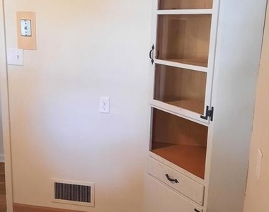 3220 Batesfield Road - Photo Thumbnail 7